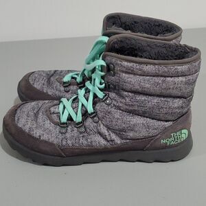 THE North Face primaloft boots